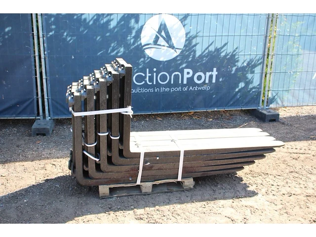 Partij palletvorken 63x1.60 nieuw (10x) - afbeelding 1 van  1