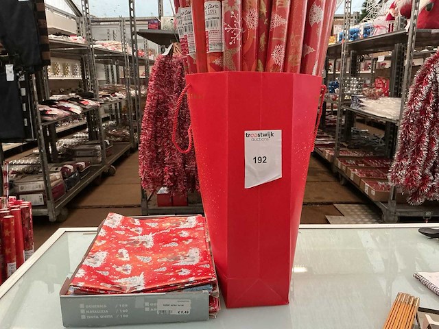 Partij papier cadeauverpakking,kerst. - afbeelding 1 van  2