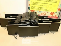 Partij pc schermen en toetsenborden - afbeelding 1 van  3