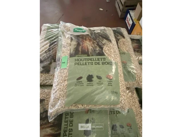 Partij pellets 15 kg 100% dennenhout ca. 19 stuks - afbeelding 2 van  3