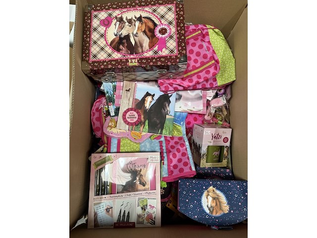 Partij pferdefreunde by spiegelburg - afbeelding 1 van  13