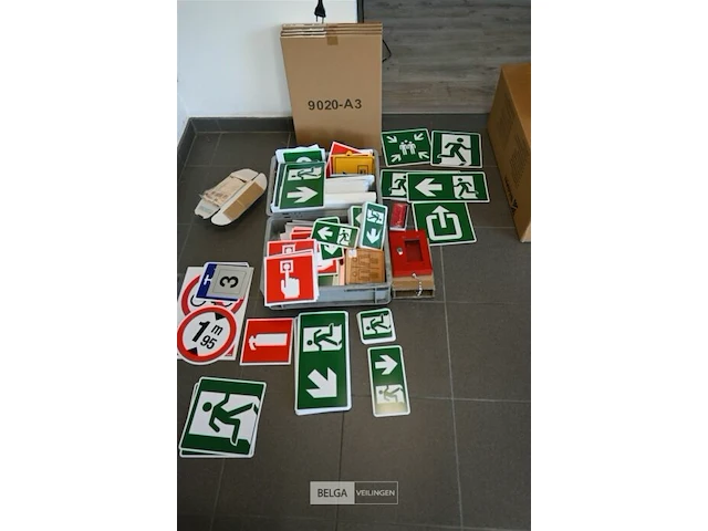 Partij pictogrammen en alu klikkader a3 - afbeelding 1 van  5