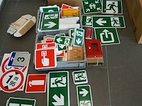 Partij pictogrammen en alu klikkader a3 - afbeelding 1 van  5