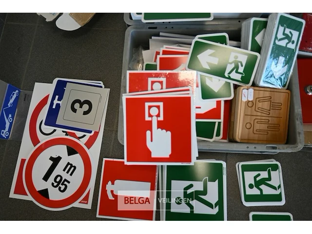 Partij pictogrammen en alu klikkader a3 - afbeelding 2 van  5