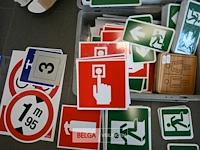 Partij pictogrammen en alu klikkader a3 - afbeelding 2 van  5