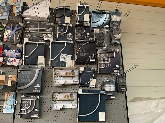 Partij plank dragers - afbeelding 1 van  18