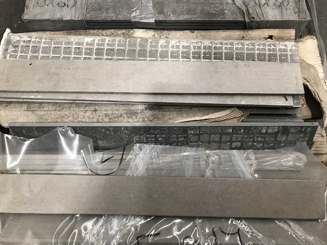 Partij plinten 1 palet - afbeelding 4 van  5