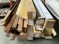 Partij plinten - afbeelding 2 van  4