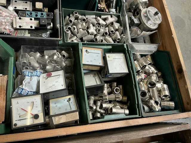 Partij pneumatische onderdelen - afbeelding 4 van  14