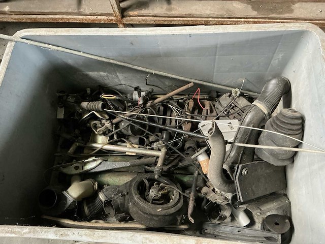 Partij porsche onderdelen - afbeelding 10 van  11