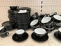 Partij porseleinen koffiekopjes - afbeelding 1 van  2