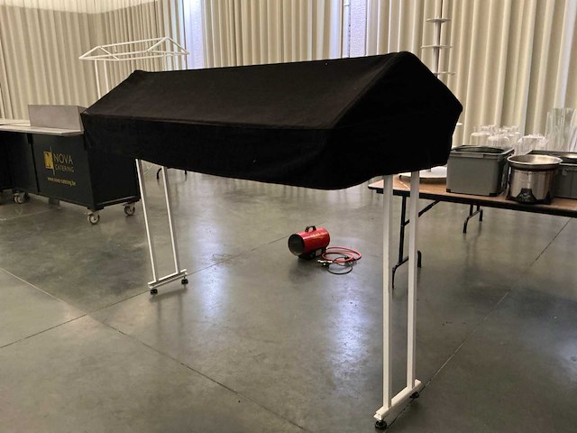 Partij presentatietafels - afbeelding 10 van  10