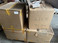 Partij protective maskers, (zonder pallet) - afbeelding 1 van  2