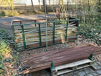 Partij pvc buizen + metalen staven voor beregening bomen. - afbeelding 1 van  5