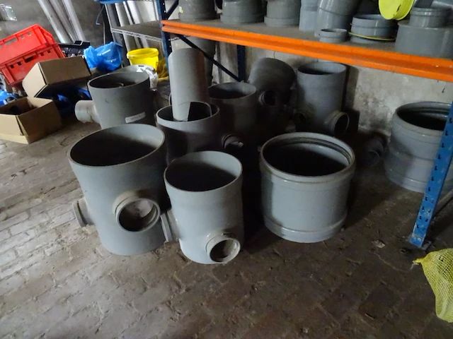 Partij pvc buizen/koppelstukken - afbeelding 15 van  18