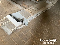 Partij pvc gevel sidings en profielen - afbeelding 5 van  7