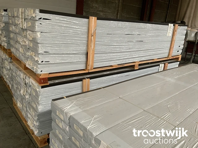 Partij pvc planchetten 180 m² - afbeelding 3 van  3