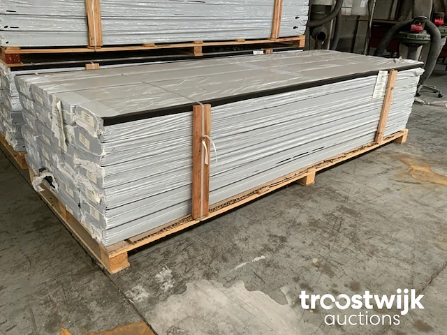 Partij pvc planchetten 180 m² - afbeelding 4 van  4