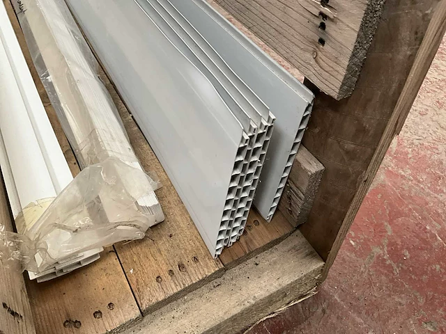 Partij pvc profielen - afbeelding 5 van  5