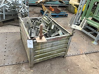 Partij regelbare voeten en doka steunen - afbeelding 2 van  3