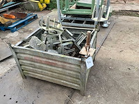 Partij regelbare voeten en doka steunen - afbeelding 3 van  3