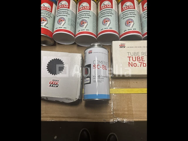 Partij remzadelspray en divers - afbeelding 1 van  3