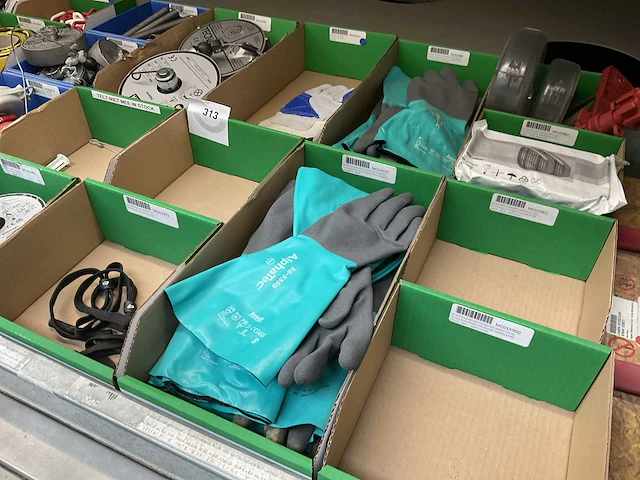 Partij reserve onderdelen - afbeelding 11 van  14