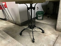 Partij restauranttafels en -stoelen - afbeelding 4 van  5