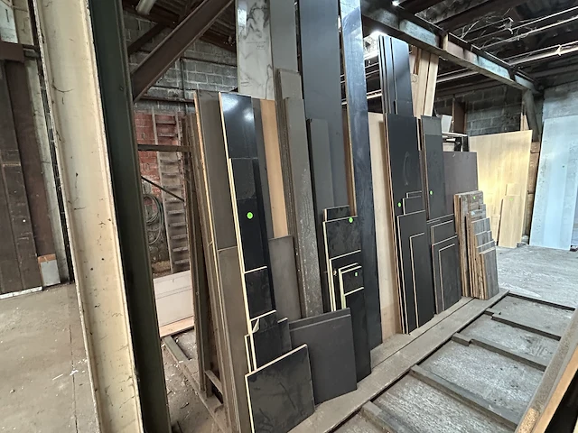 Partij resten melamine diverse afmetingen - afbeelding 1 van  2