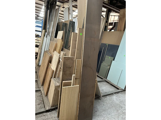 Partij resten rubberwood panelen diverse afmetingen - afbeelding 2 van  3