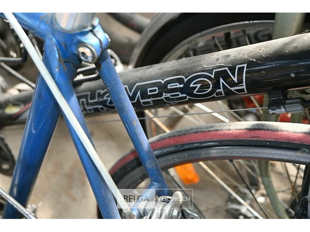 Partij retro fietsen en vouwfietsen - afbeelding 6 van  6