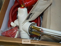 Partij retro kranen en sproeiers - afbeelding 3 van  5