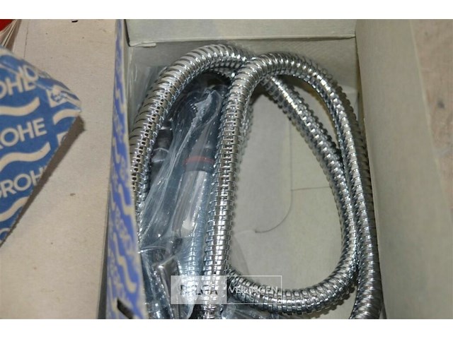 Partij retro kranen en sproeiers - afbeelding 4 van  5