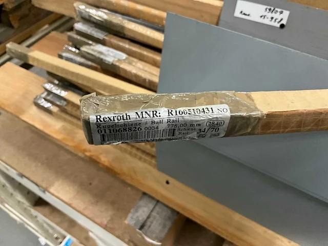Partij rexroth lineaire geleidingen - afbeelding 13 van  15