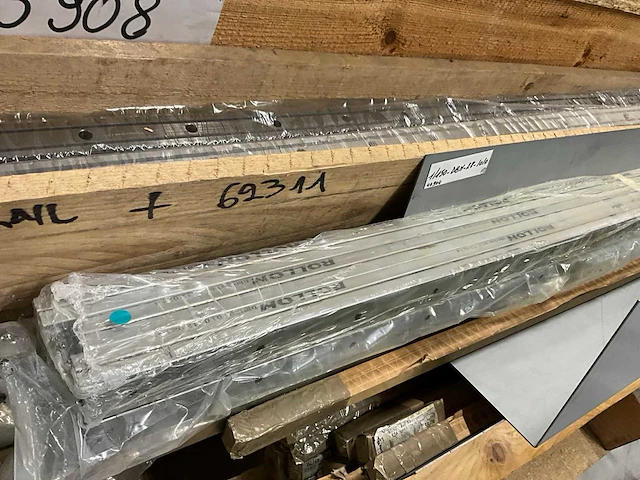Partij rexroth lineaire geleidingen - afbeelding 14 van  15