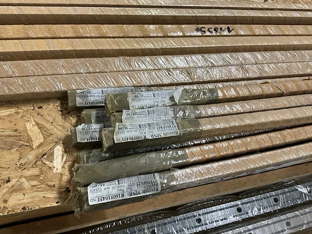 Partij rexroth lineaire geleidingen - afbeelding 15 van  15
