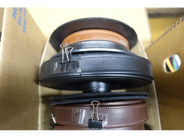 Partij riemen, ritsen - afbeelding 13 van  46