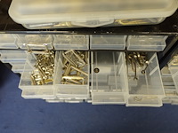 Partij riemen, ritsen - afbeelding 35 van  46