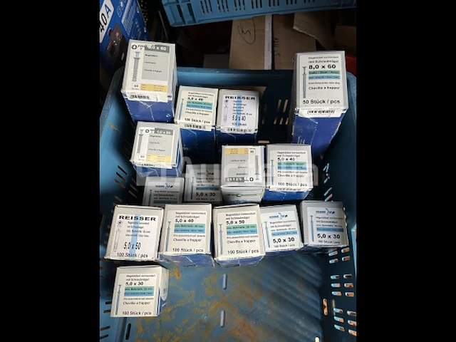 Partij riesser slagpluggen zonder bak - afbeelding 1 van  7