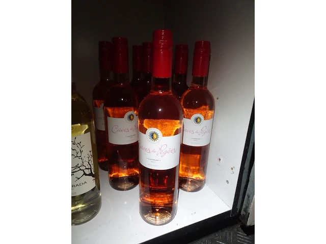 Partij rode/rosé/witte wijn + cava - afbeelding 3 van  4
