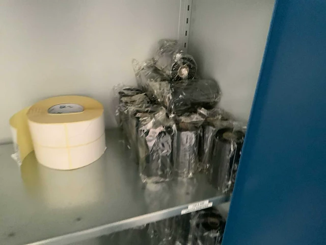 Partij rollen etiketten en inkt linten - afbeelding 6 van  9