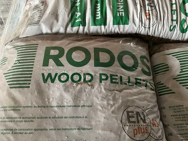 Partij roos woodpellets, 15kg - afbeelding 4 van  5