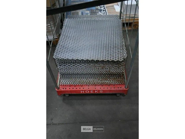 Partij roosters voor ventilatie 60x60 cm - afbeelding 1 van  3