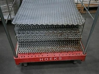 Partij roosters voor ventilatie 60x60 cm - afbeelding 2 van  3