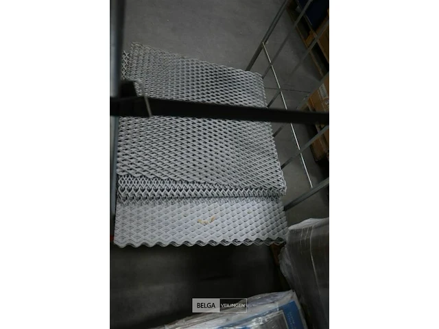 Partij roosters voor ventilatie 60x60 cm - afbeelding 3 van  3