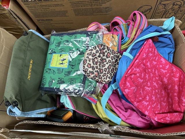 Partij rugzakken - afbeelding 3 van  7