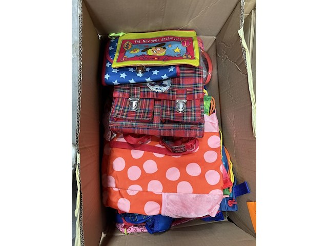 Partij rugzakken - afbeelding 1 van  3