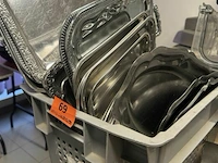 Partij rvs schotels diverse maten en modellen - afbeelding 1 van  5