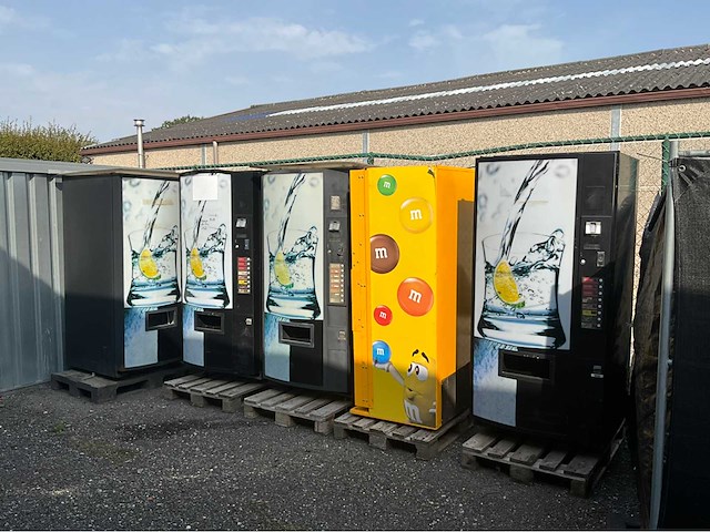 Partij sanden vendo verkoopautomaten - afbeelding 12 van  22