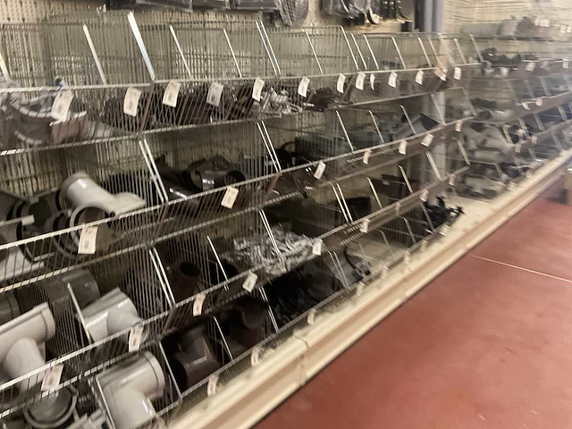 Partij sanitaire koppel en hulpstukken - afbeelding 13 van  18